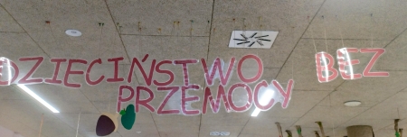 Dzieciństwo mocy bez przemocy 